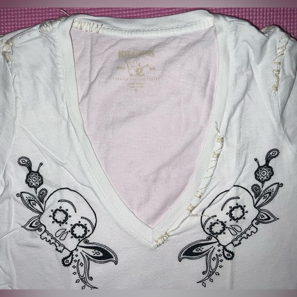 True Religion T-shirt ☠️ - Picture 4 of 5